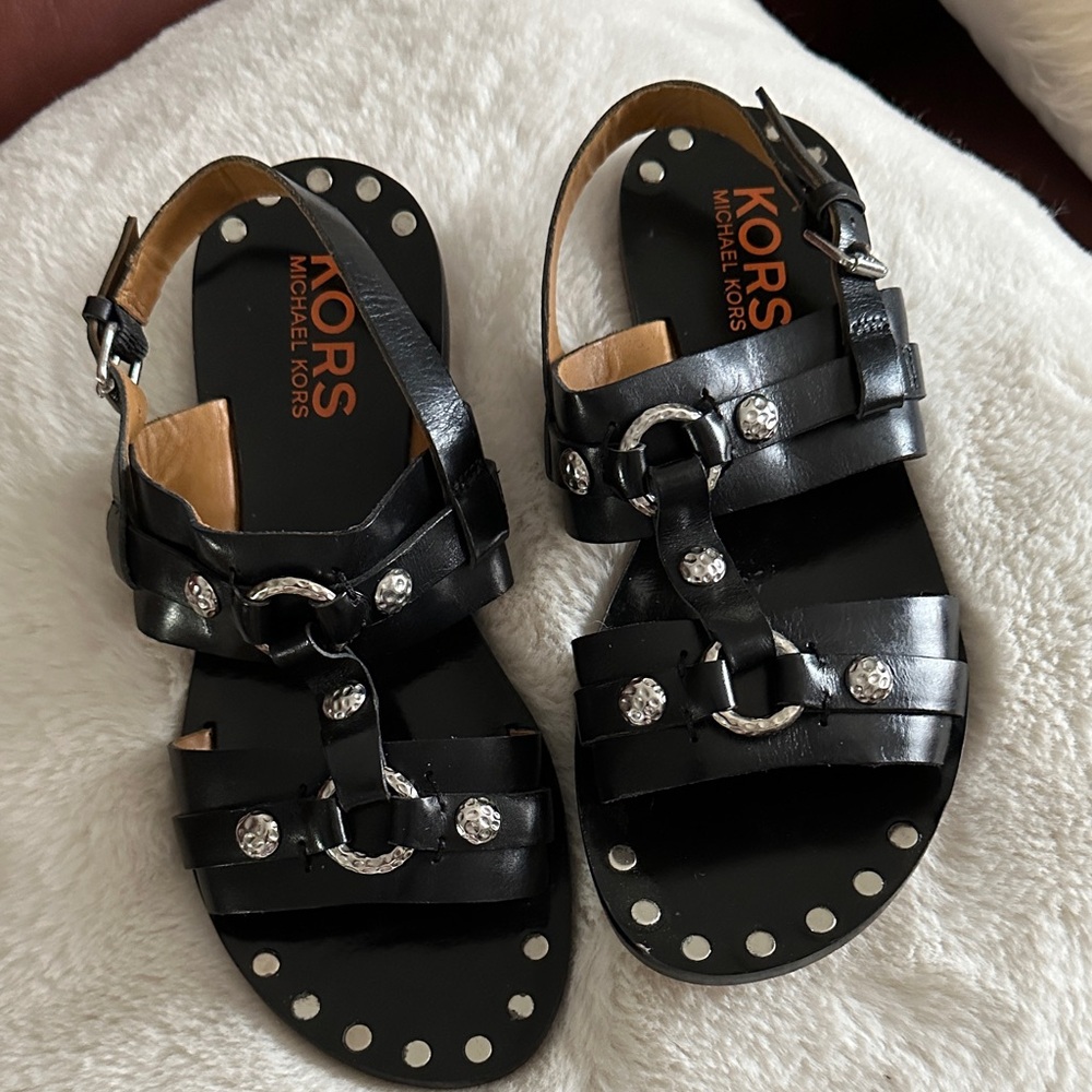 KORS Michael KORS Black leather sandals. Size 8.